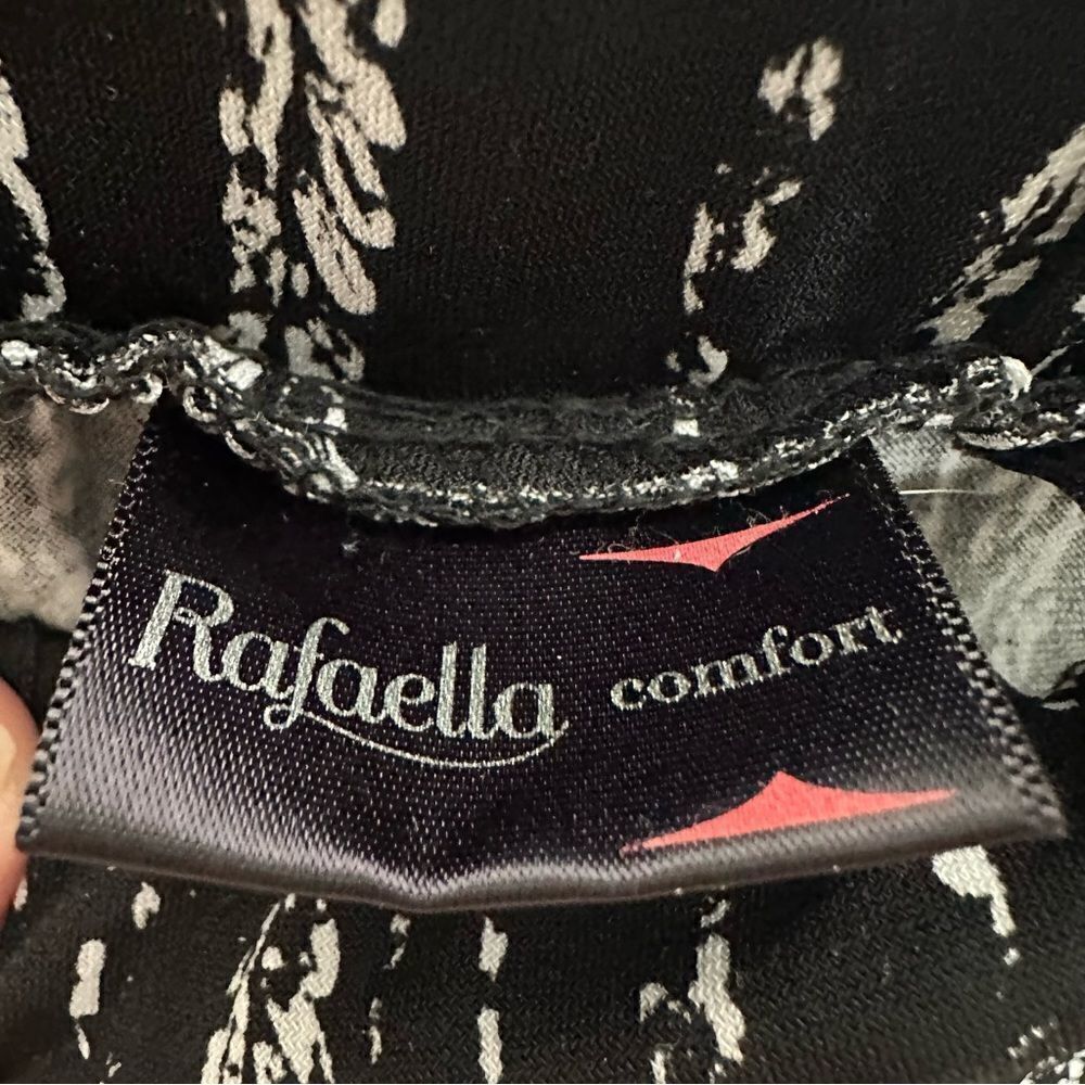 Rafaella medium pants‎ - Picture 3 of 4
